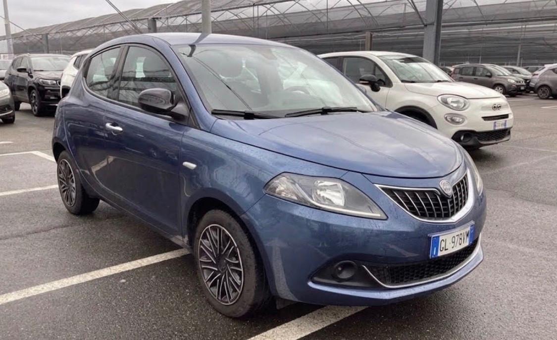 Lancia Ypsilon Silver Plus Hybrid 1.0 FireFly 70cv “IN ARRIVO”