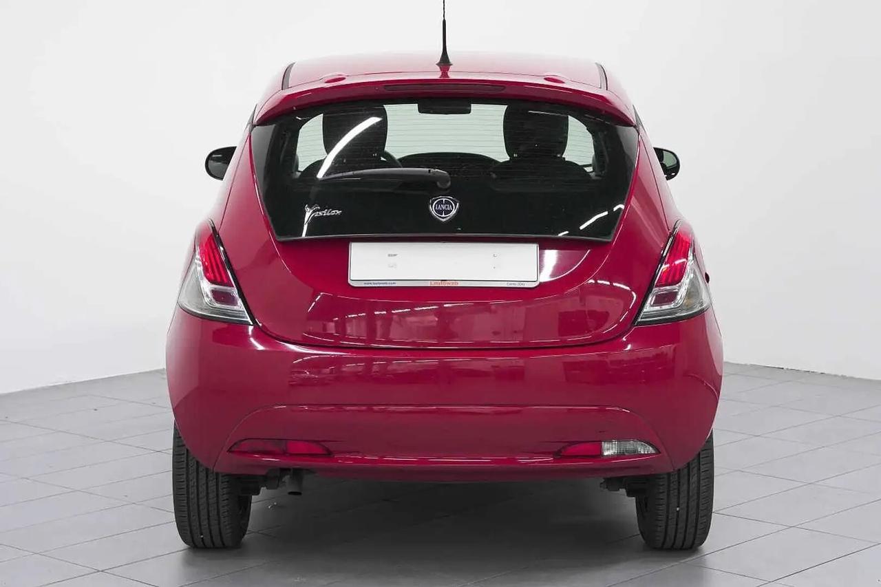 Lancia Ypsilon 1.2 Gold 69CV MY16