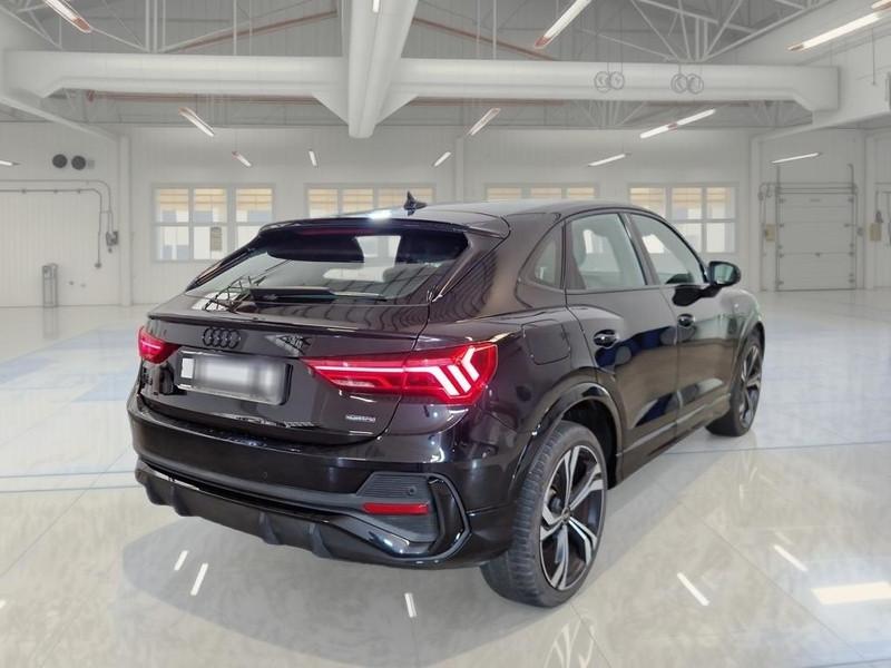 AUDI Q3 SPORTBACK 40 TDI quattro S tronic Quattro Edition