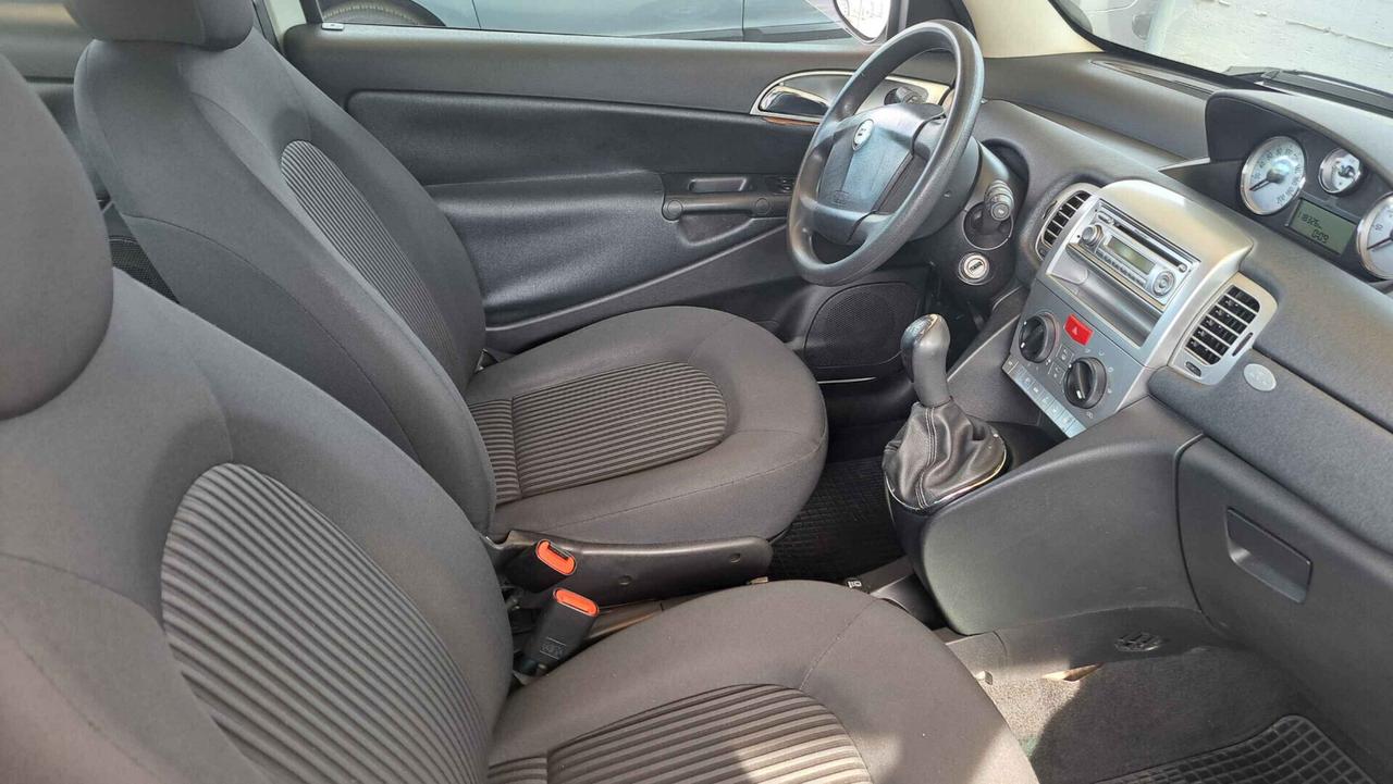 Lancia Ypsilon 1.3 Multijet 75 CV