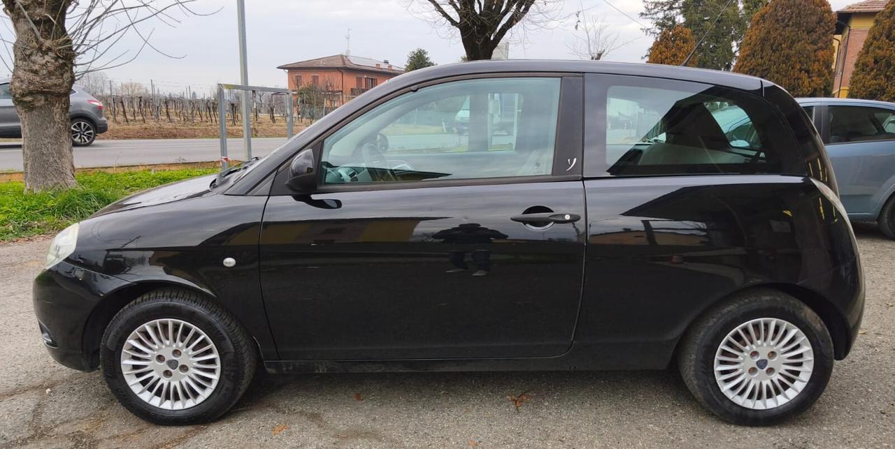 Lancia Ypsilon 1.2 Elle