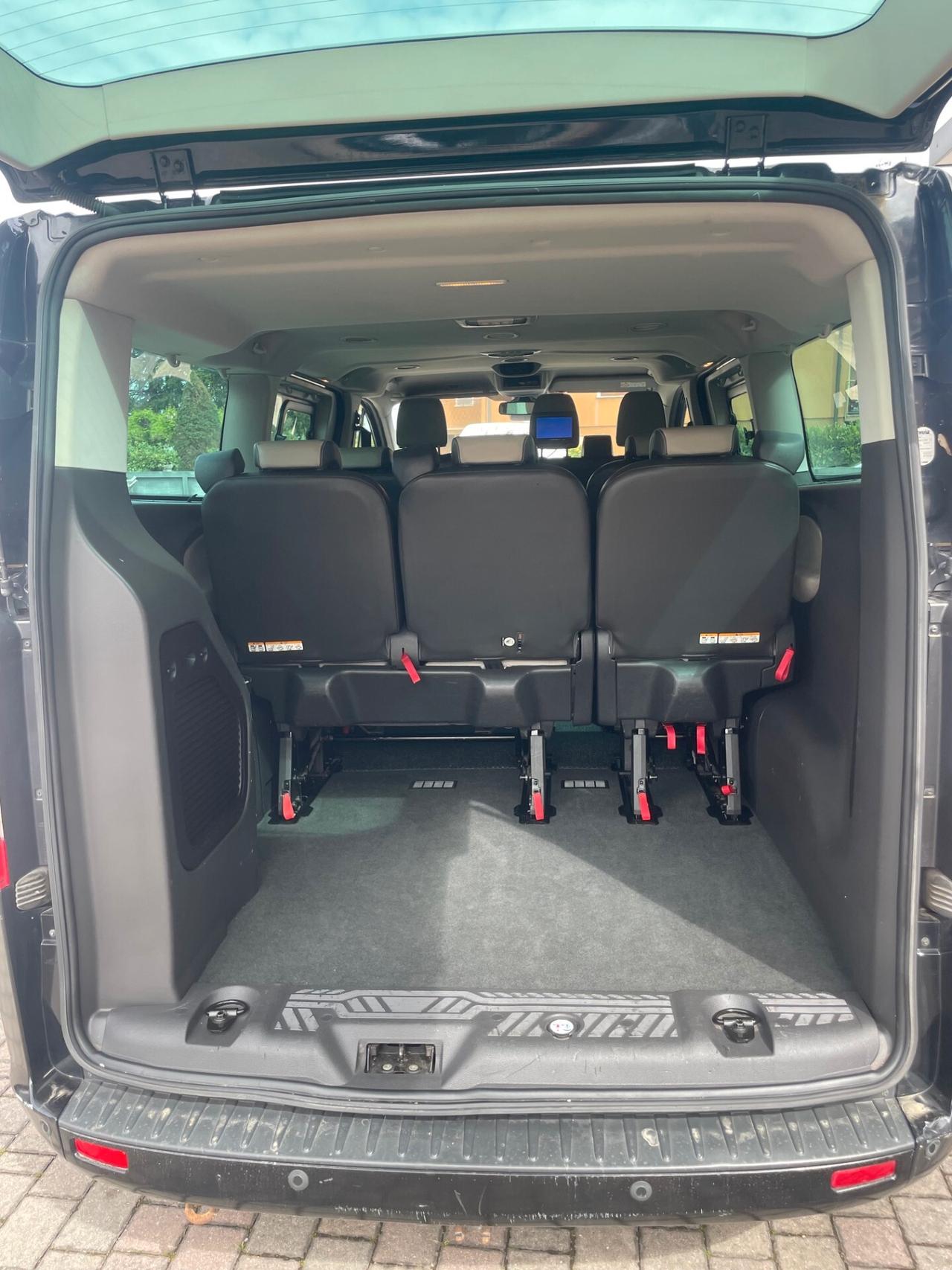 Ford Tourneo Custom 300 2.2 TDCi 155CV PL Titanium