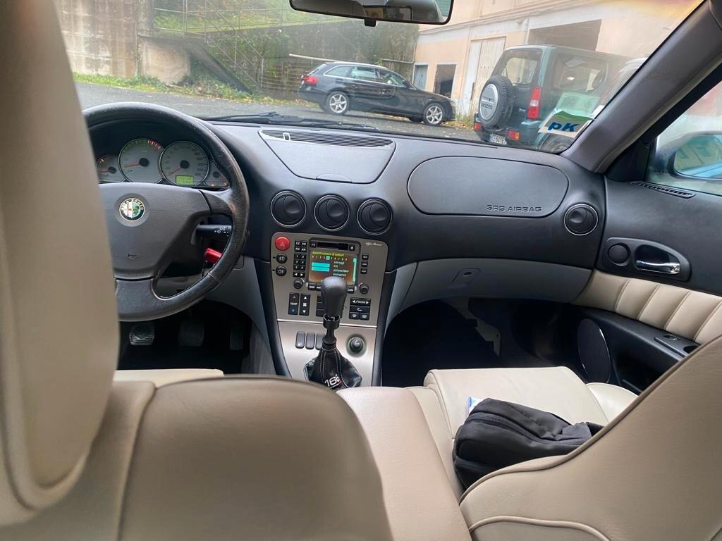 Alfa Romeo 166 2.0i 16V Twin Spark cat Distinctive