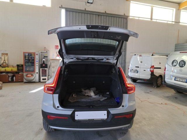 VOLVO XC40 T5 Recharge Plug-in Hybrid Inscription