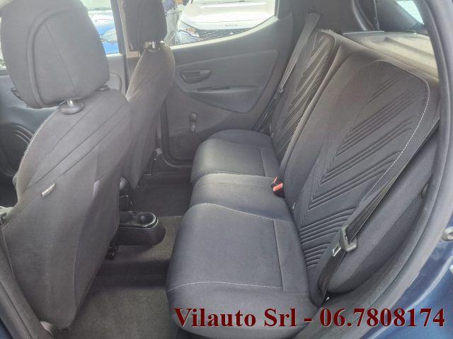 Lancia Ypsilon 1.0 firefly hybrid Gold s&s 70cv