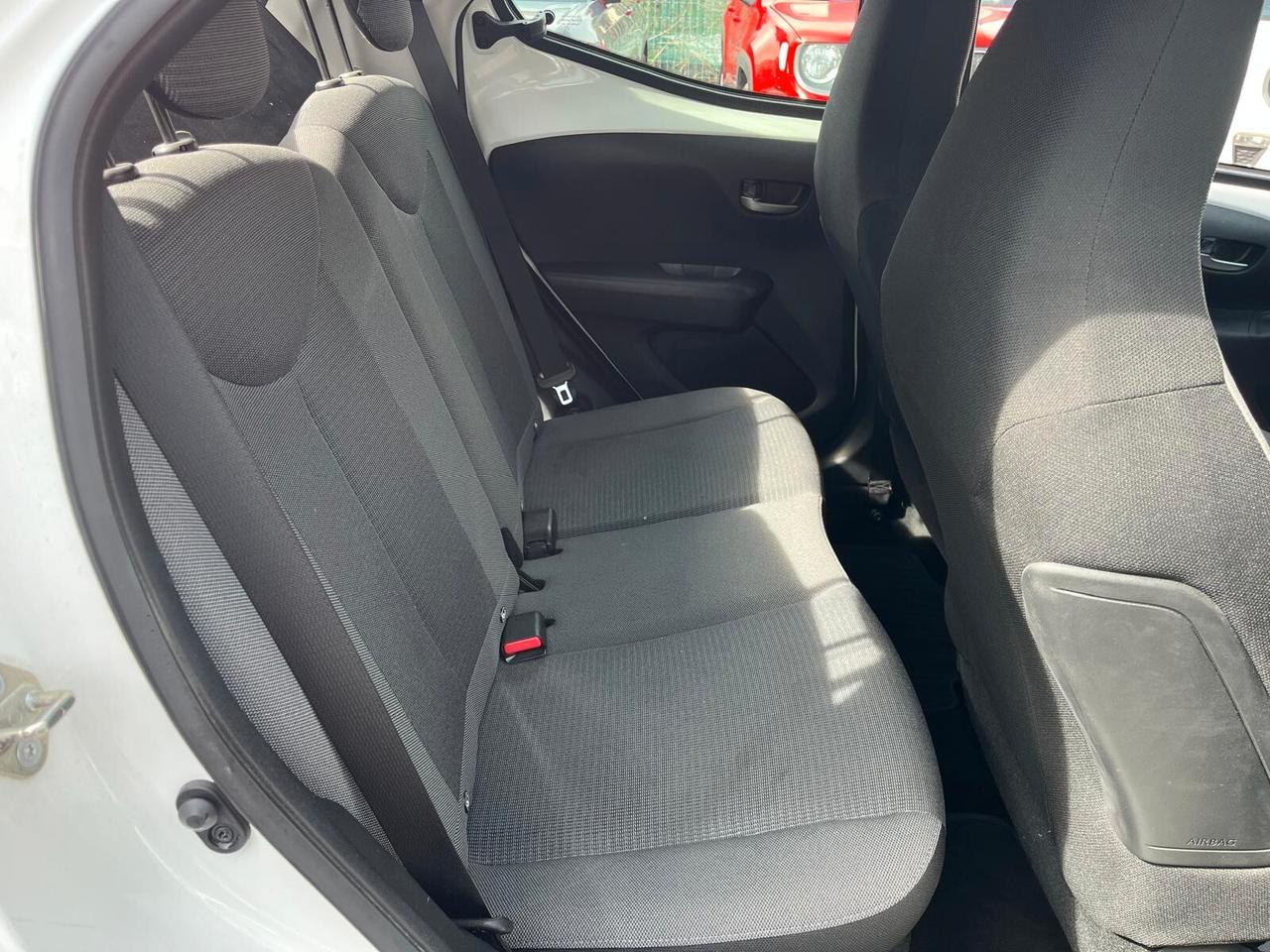 Toyota Aygo Connect 1.0 VVT-i 72CV 5 porte x-business plus