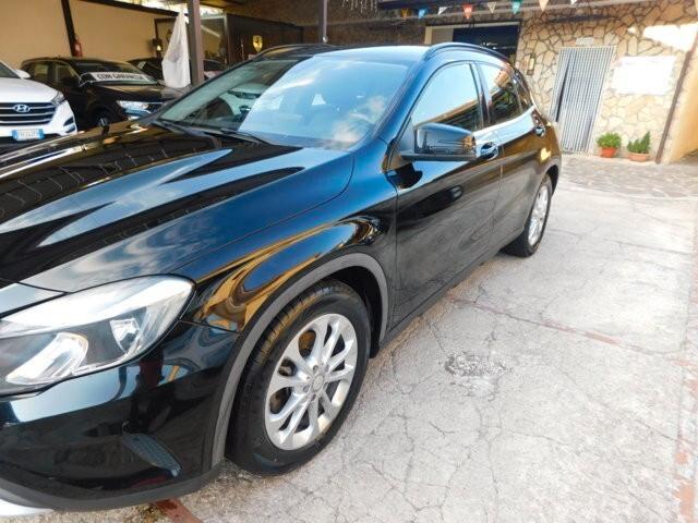 Mercedes-benz GLA 200 d Premium
