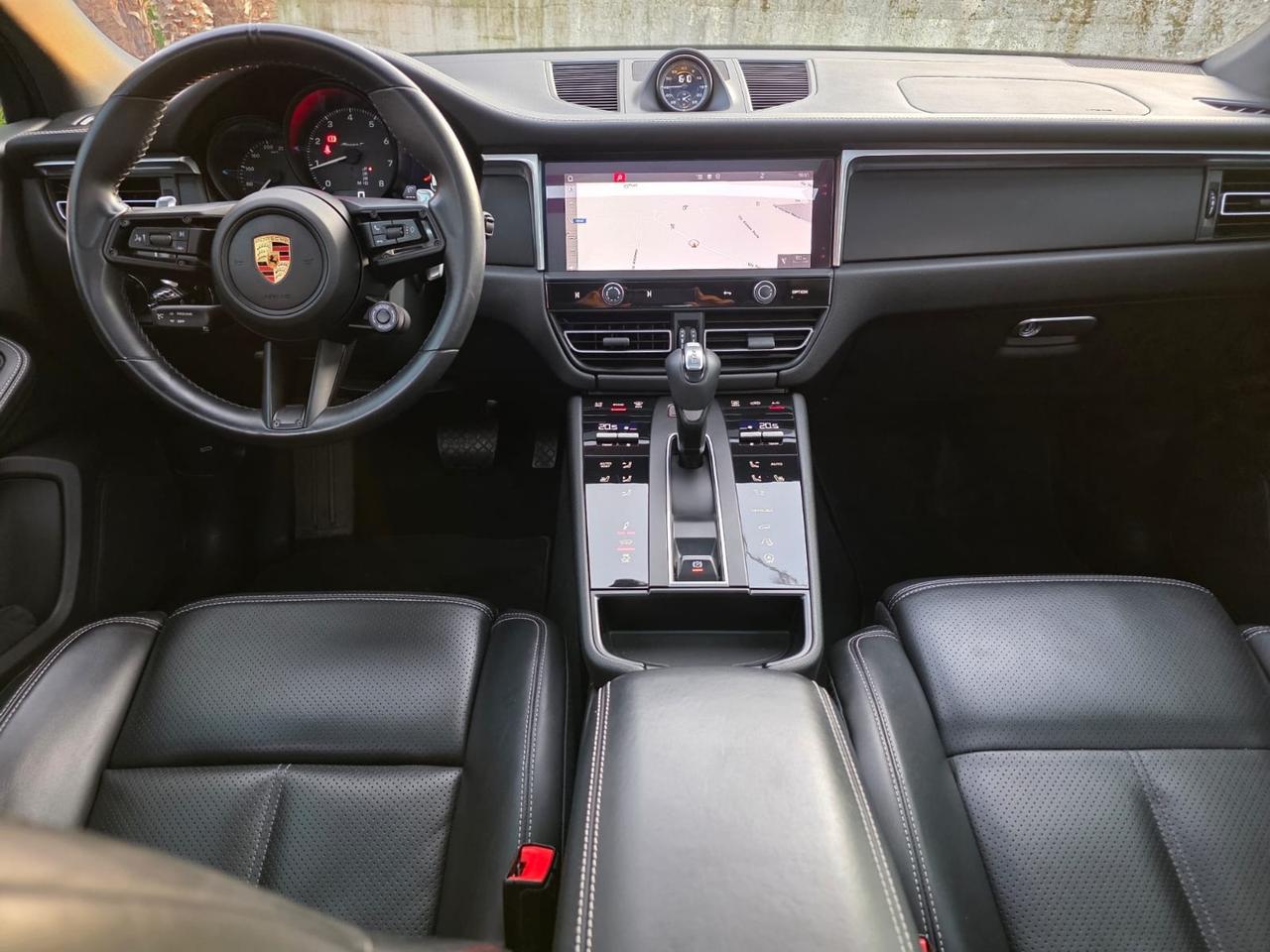 Porsche Macan 2.0 T PASM