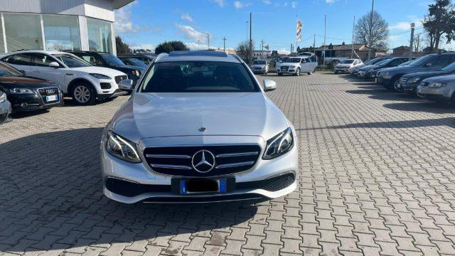 MERCEDES-BENZ E 220 d S.W. Auto Business Sport