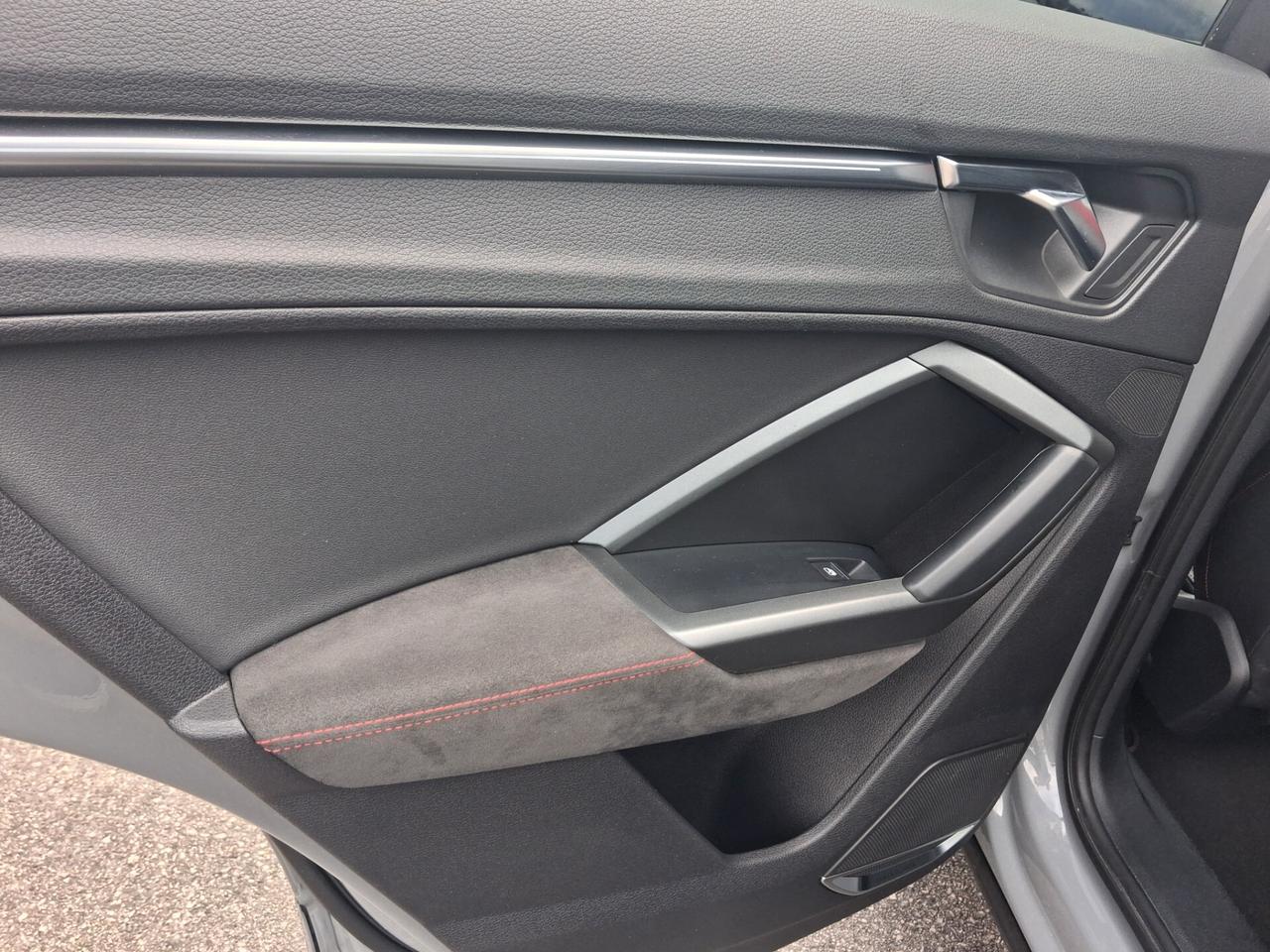 Audi Q3 RS SPB quattro S tronic