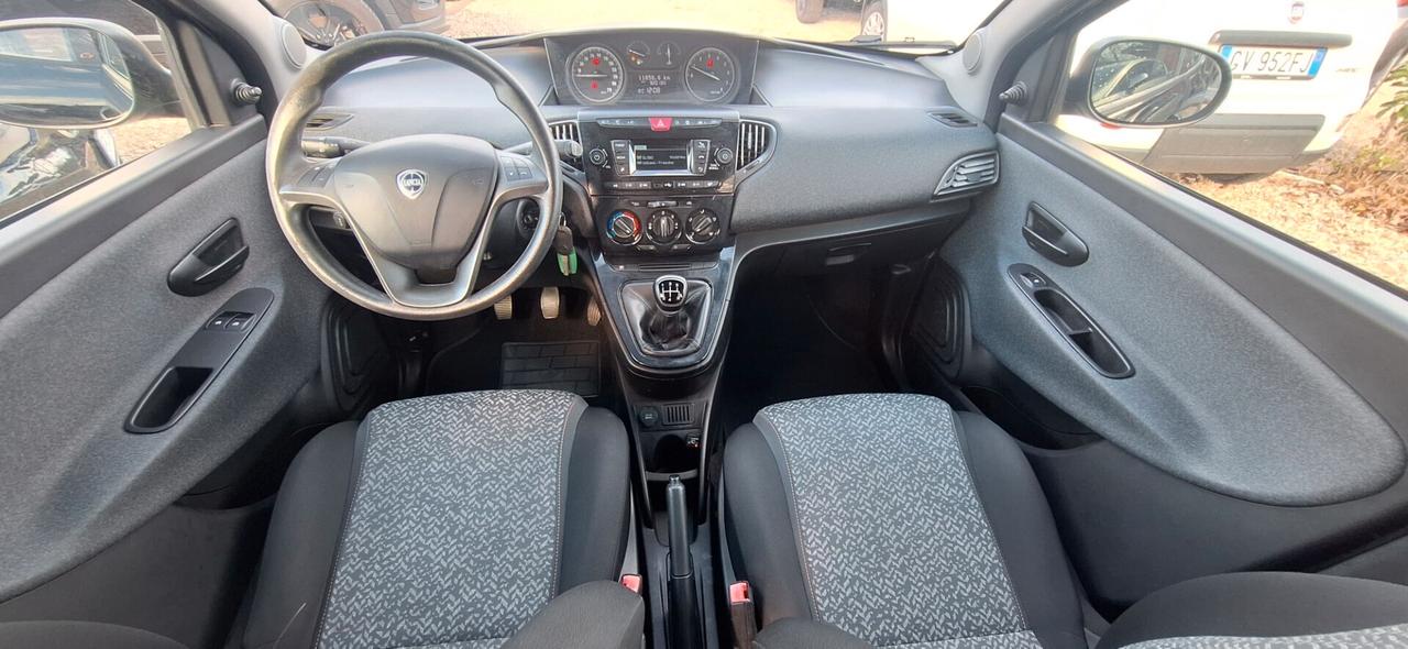 Lancia Ypsilon 1.2 69 CV 5 porte GPL Ecochic Elefantino Blu