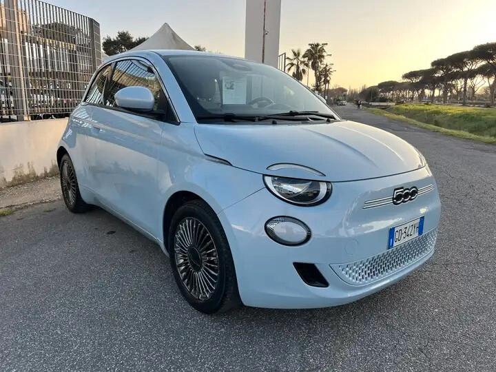 Fiat 500 500e Berlina 42 kWh Icon
