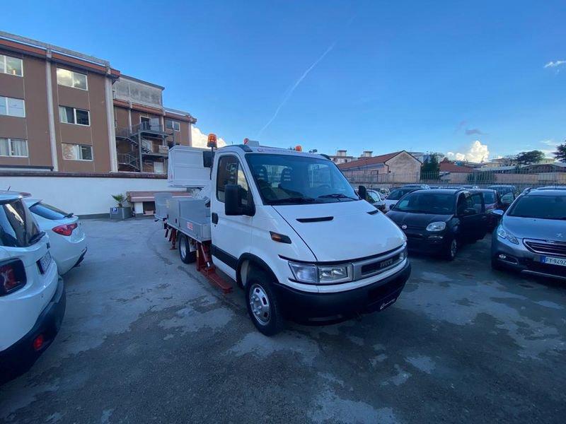 Iveco Daily IVECO DAILY 35C13 128 cv 6 MARCE CON PIATTAFORMA AEREA