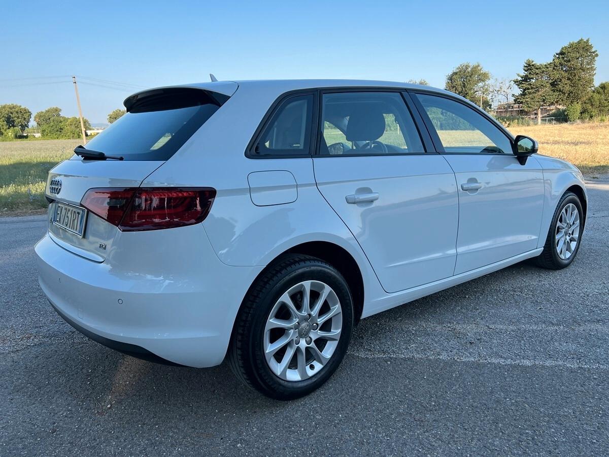 Audi A3 SPB 1.6 TDI clean diesel Ambiente