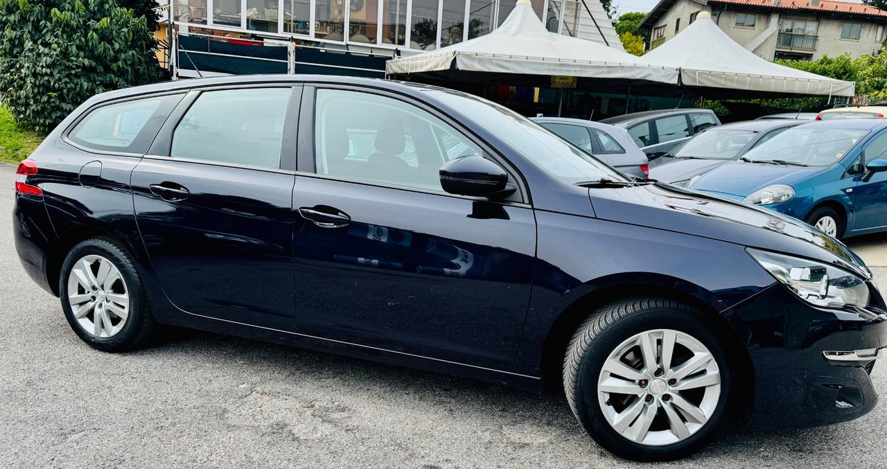 Peugeot 3008 BlueHDi 120 S&S Business