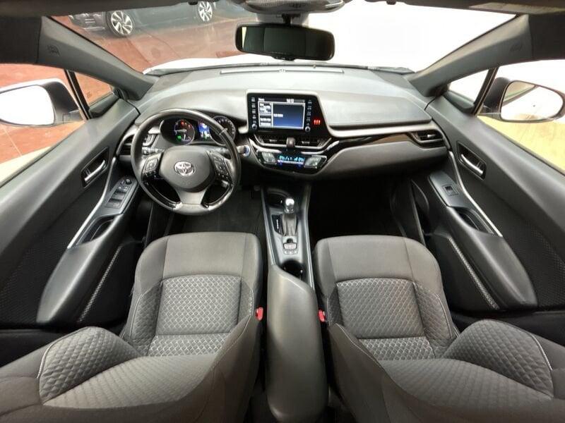 Toyota C-HR 1.8h Active E-CVT