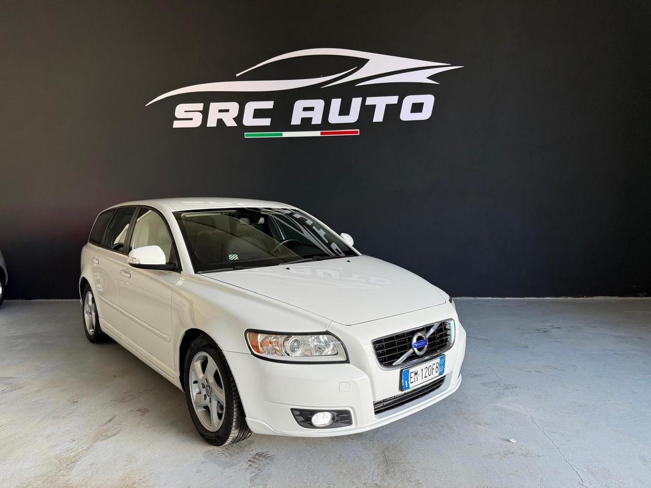 Volvo V50 D2 R-design