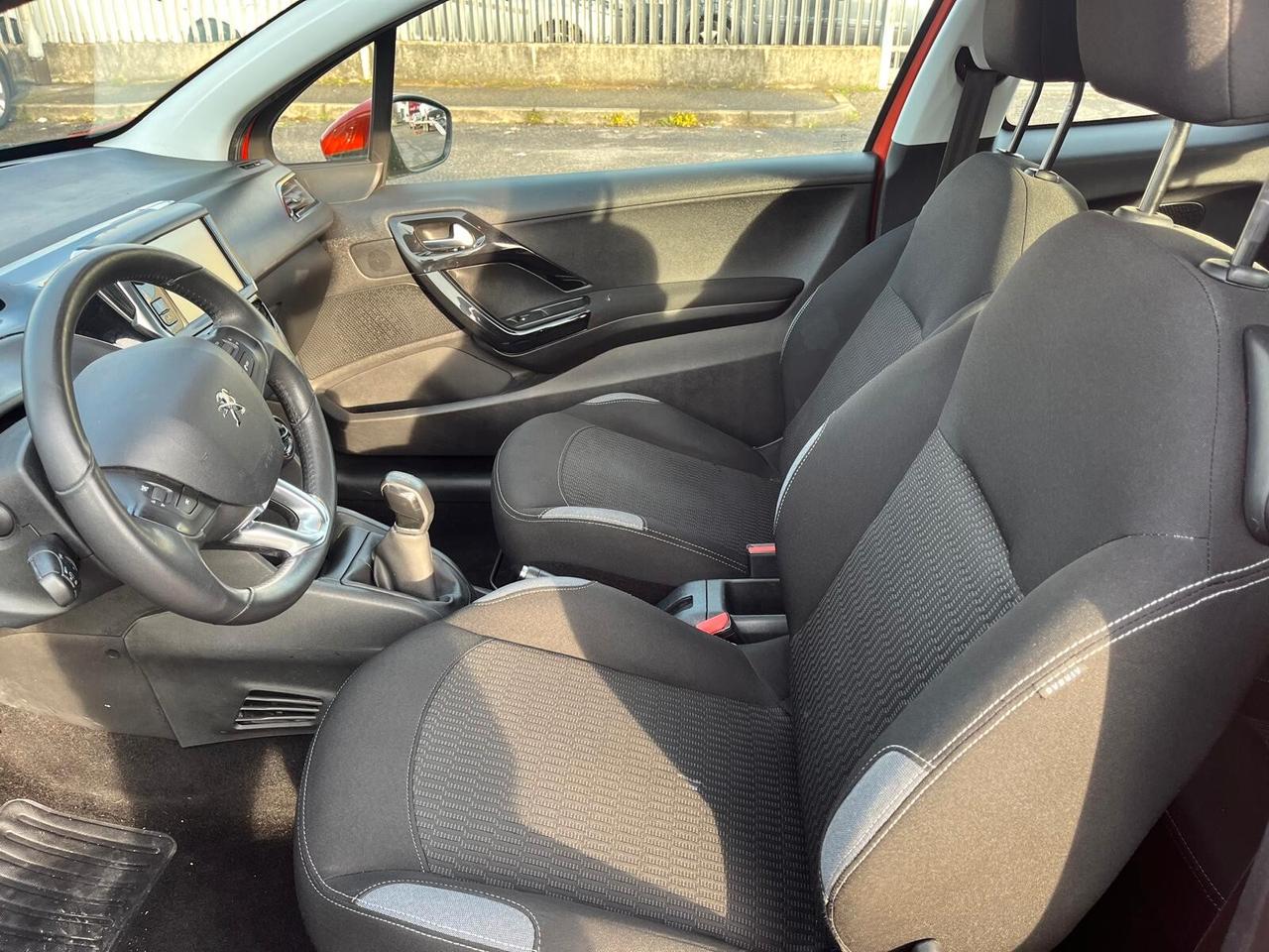 Peugeot 208 PureTech 82 3 porte Active