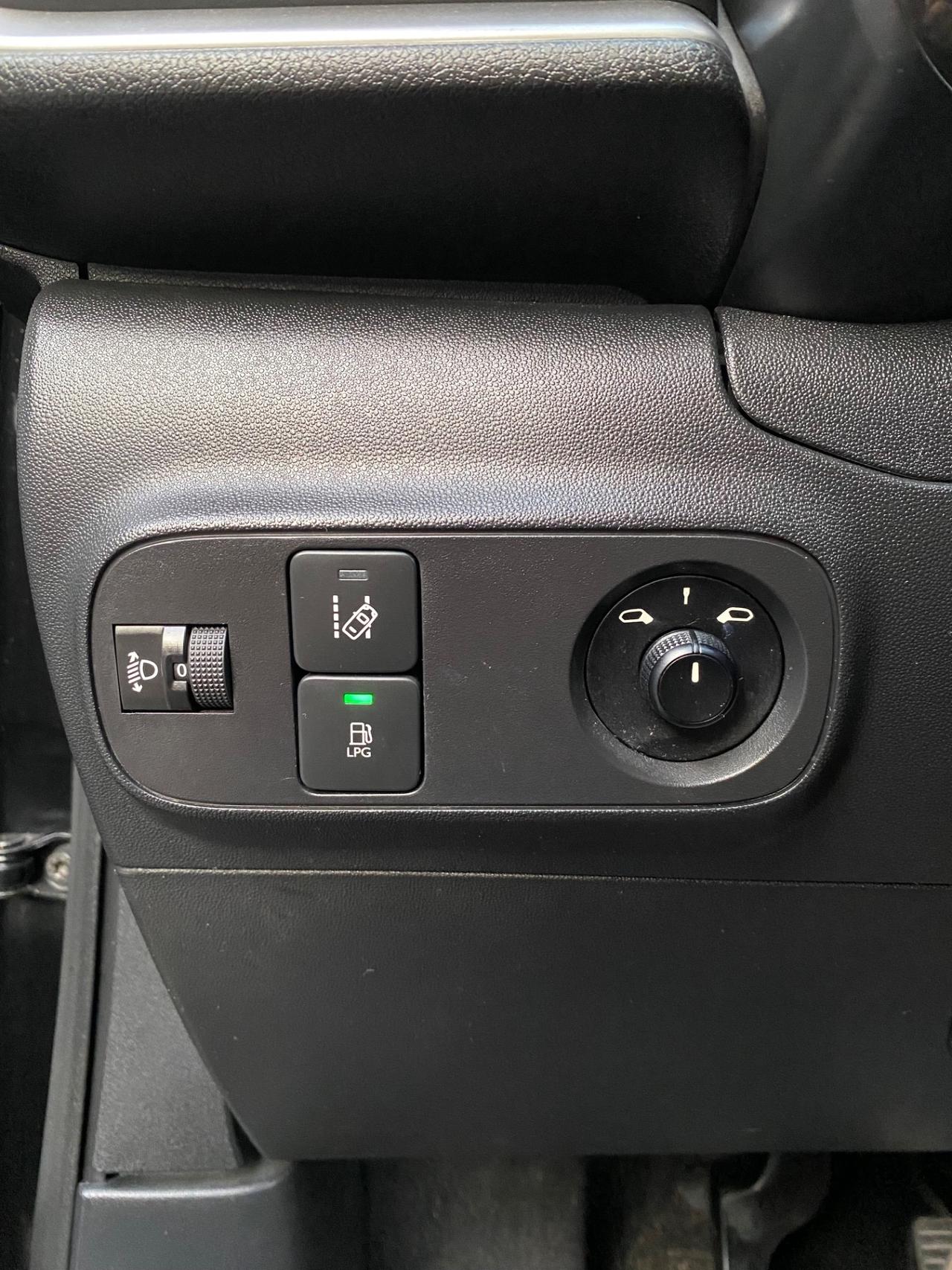 Citroen C3 1.2 PureTech 82cv GPL Feel-GPL DI SERIE