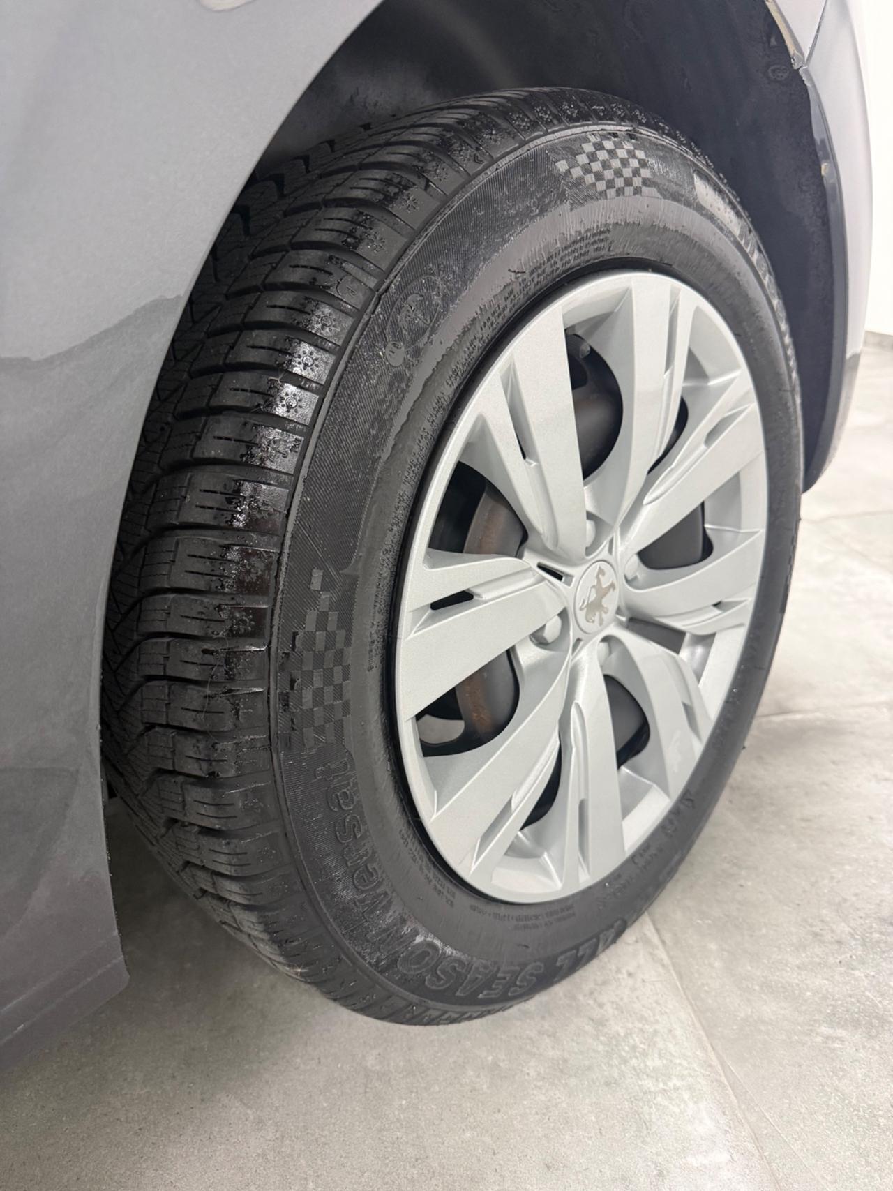 Peugeot 208 1.4 HDi 68 CV 5 porte Active