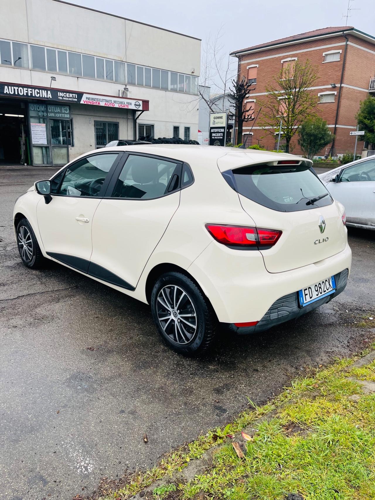 Renault Clio 1.2 75CV 5 porte Life