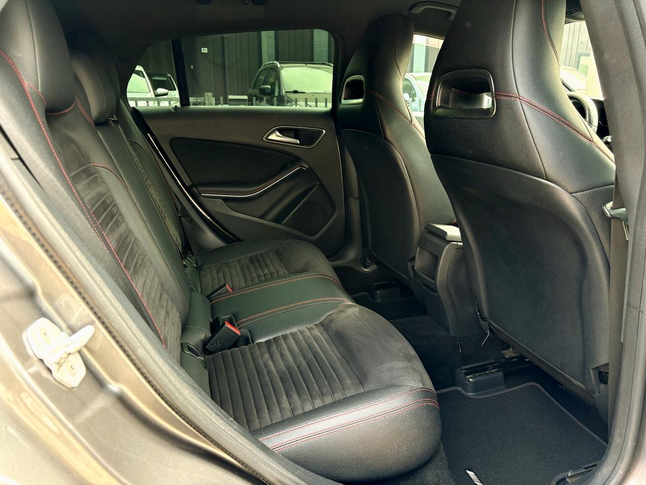 MERCEDES CLA 220d aut- AMG -Garanzia 12M-2017