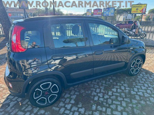 FIAT Panda 1.0 FireFly S&S Hybrid City Life SCHERMO COLORI