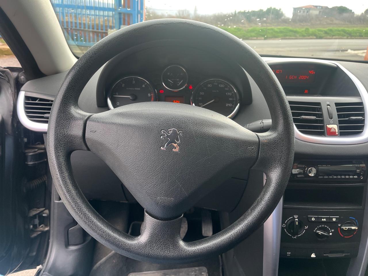 Peugeot 207 1.6 HDi 110CV CC Tecno