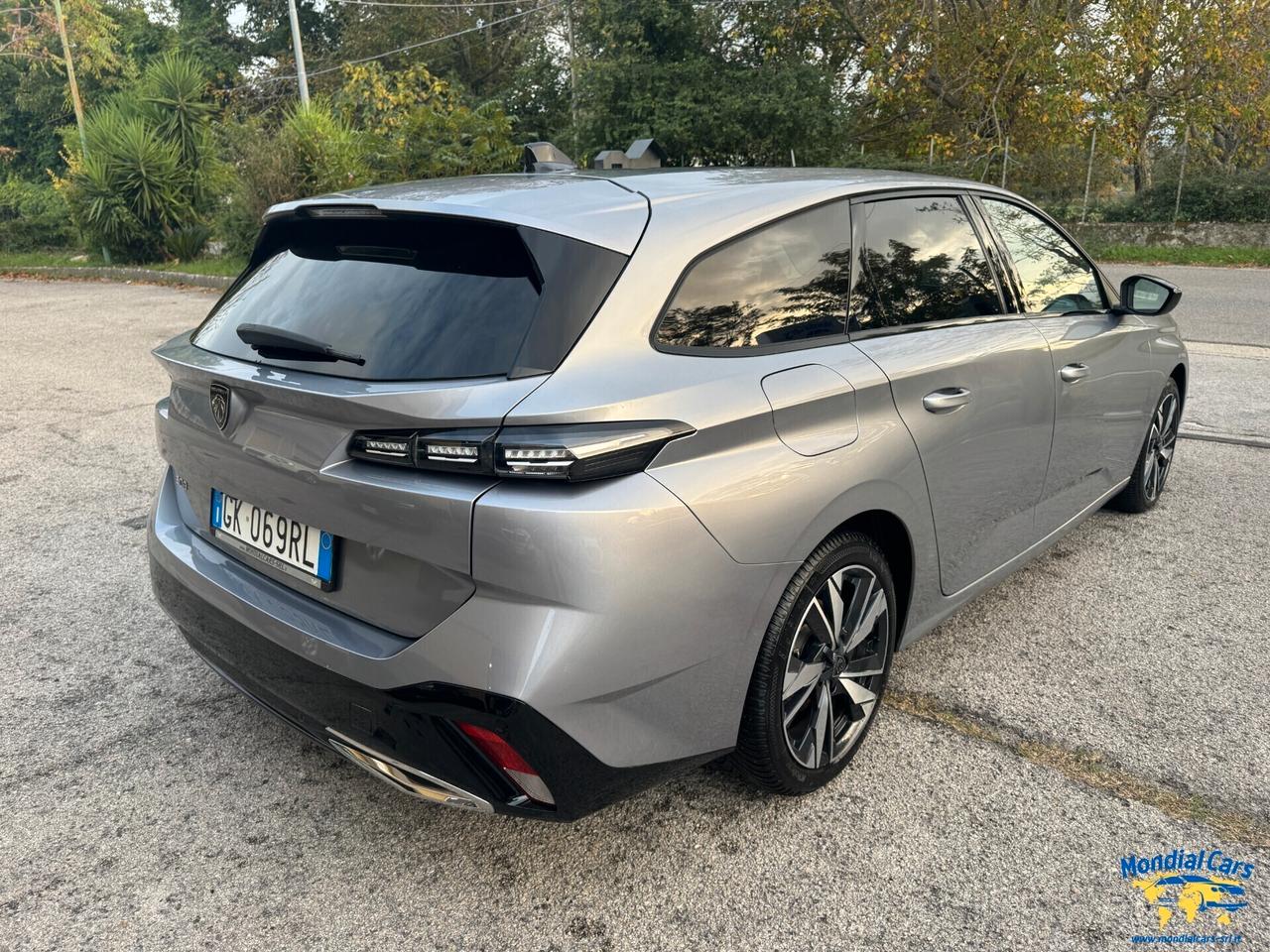 Peugeot 308 BlueHDi 130 S&S EAT8 SW Allure