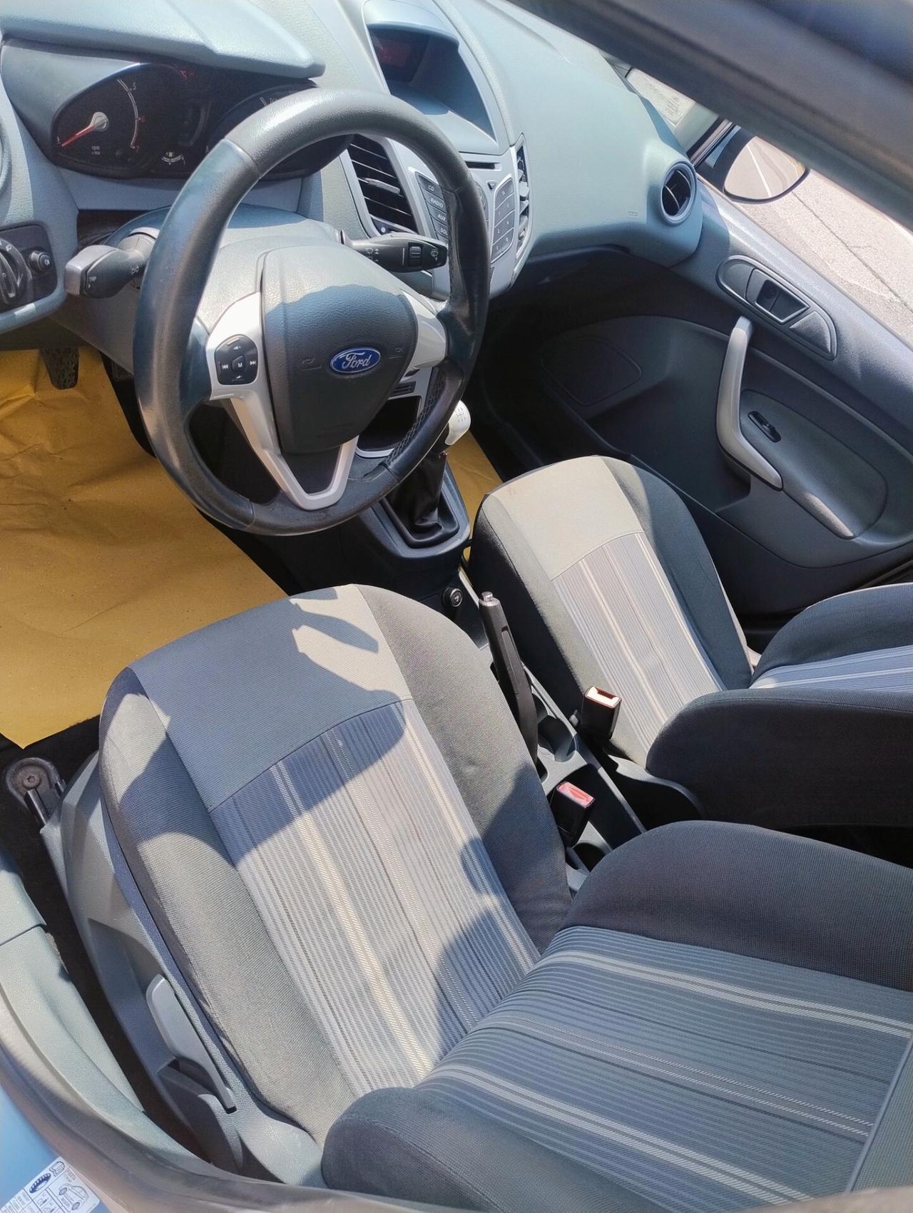 Ford Fiesta 1.2 82 CV 5 porte Titanium NEOPATENTATI