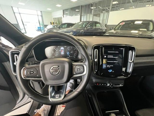 Volvo XC40 D4 AWD Geartronic R-design