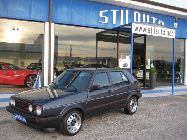 VOLKSWAGEN Golf 1800 16V 5 porte GTI