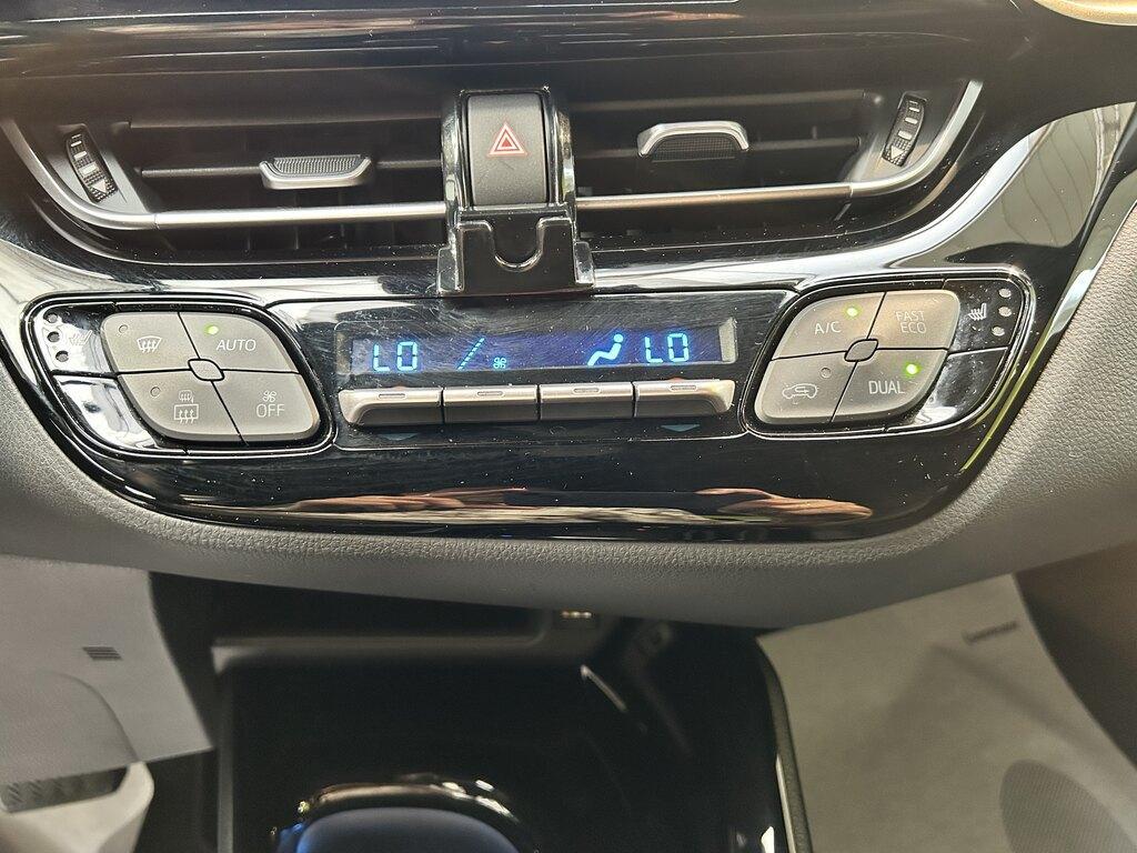Toyota C-HR 2.0 Hybrid More Business E-CVT