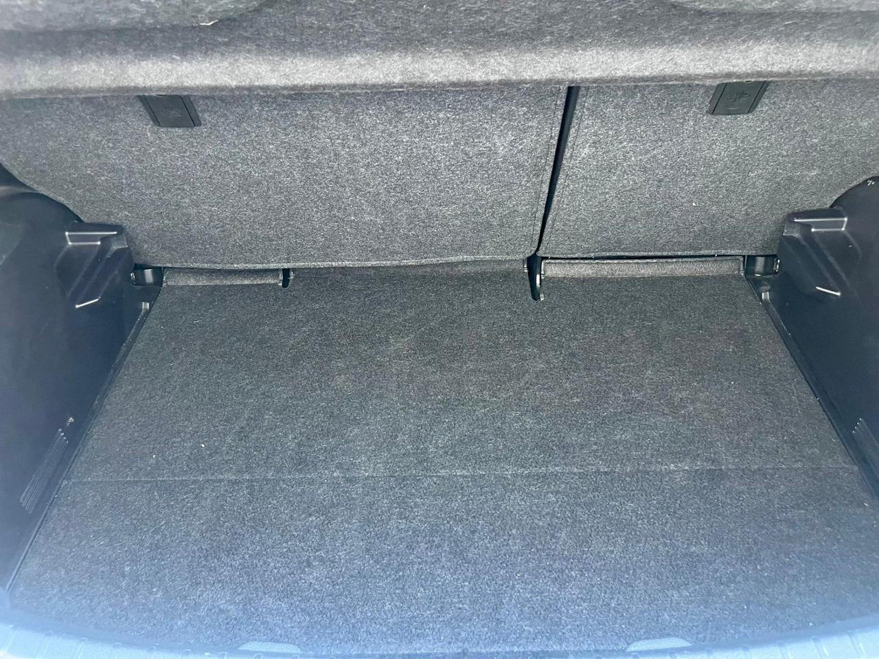 Toyota Yaris 1.0benz 2013 92.000km perfetta