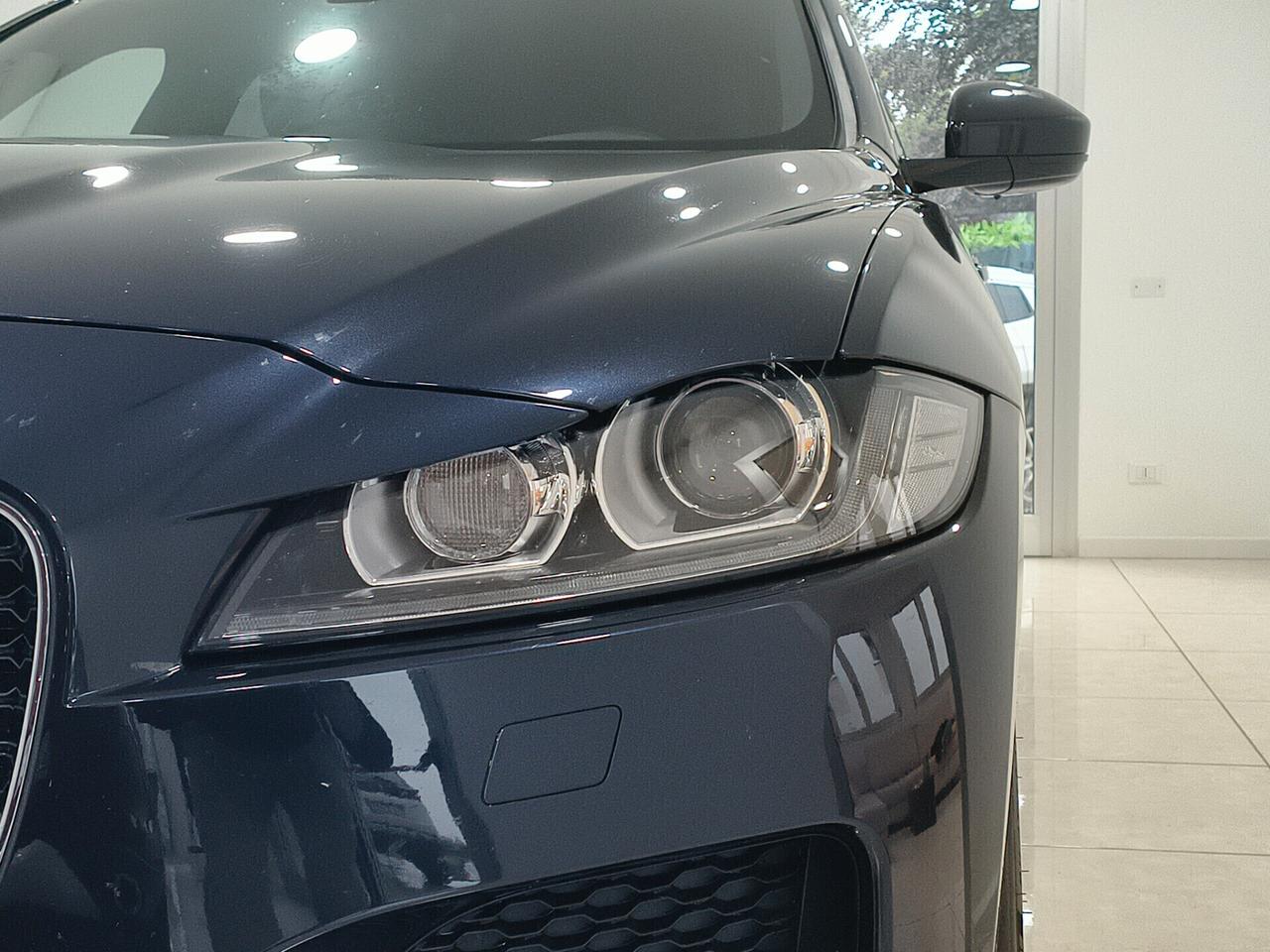 Jaguar F-Pace 2.0 D 240 CV AWD aut. Prestige