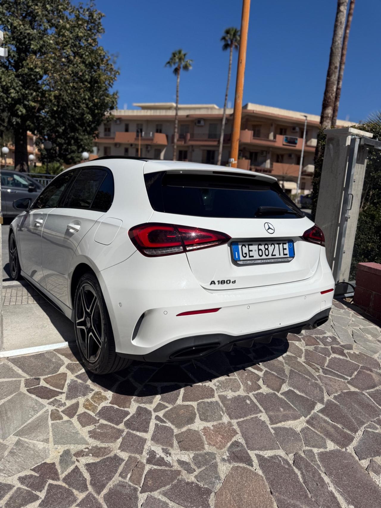 Mercedes-benz A 180 d Premium