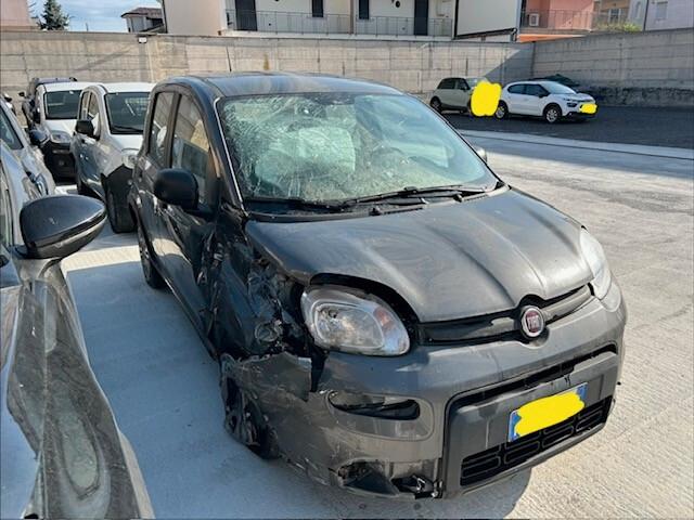 Fiat Panda 2023 Hybrid sinistrata incidentata