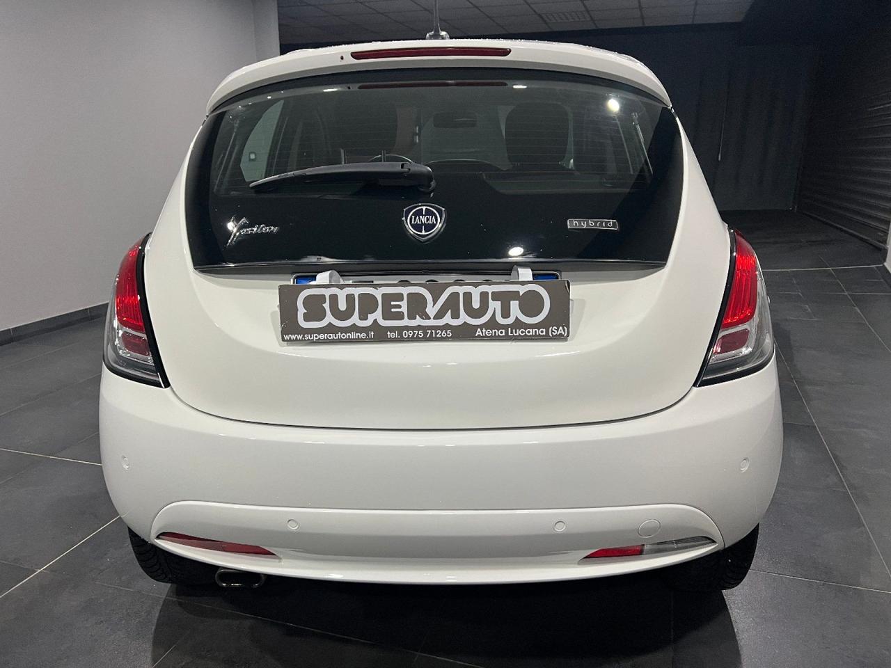 Lancia Ypsilon 1.0 FireFly 5 porte S&S Hybrid Ecochic Gold