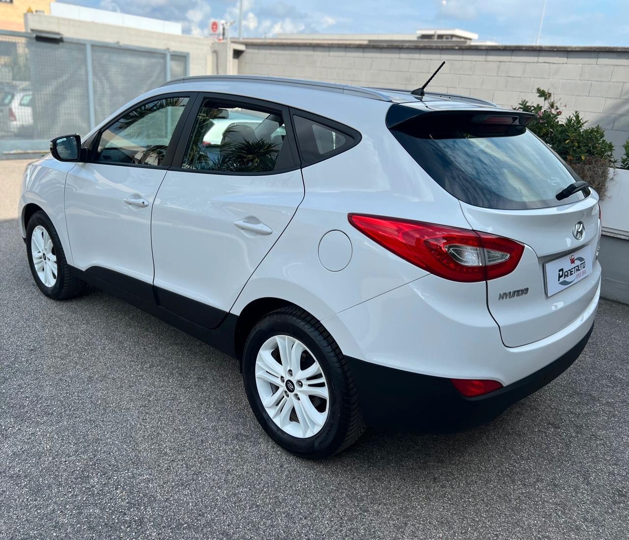 Hyundai iX35 1.7 crdi Comfort 2wd RESTYLING! PELLE/PDC/TEL17;