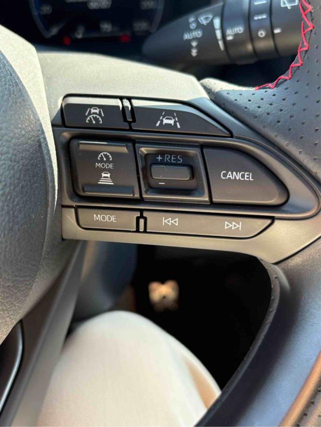 TOYOTA Yaris 1.5 130 Hybrid 5 porte GR Sport