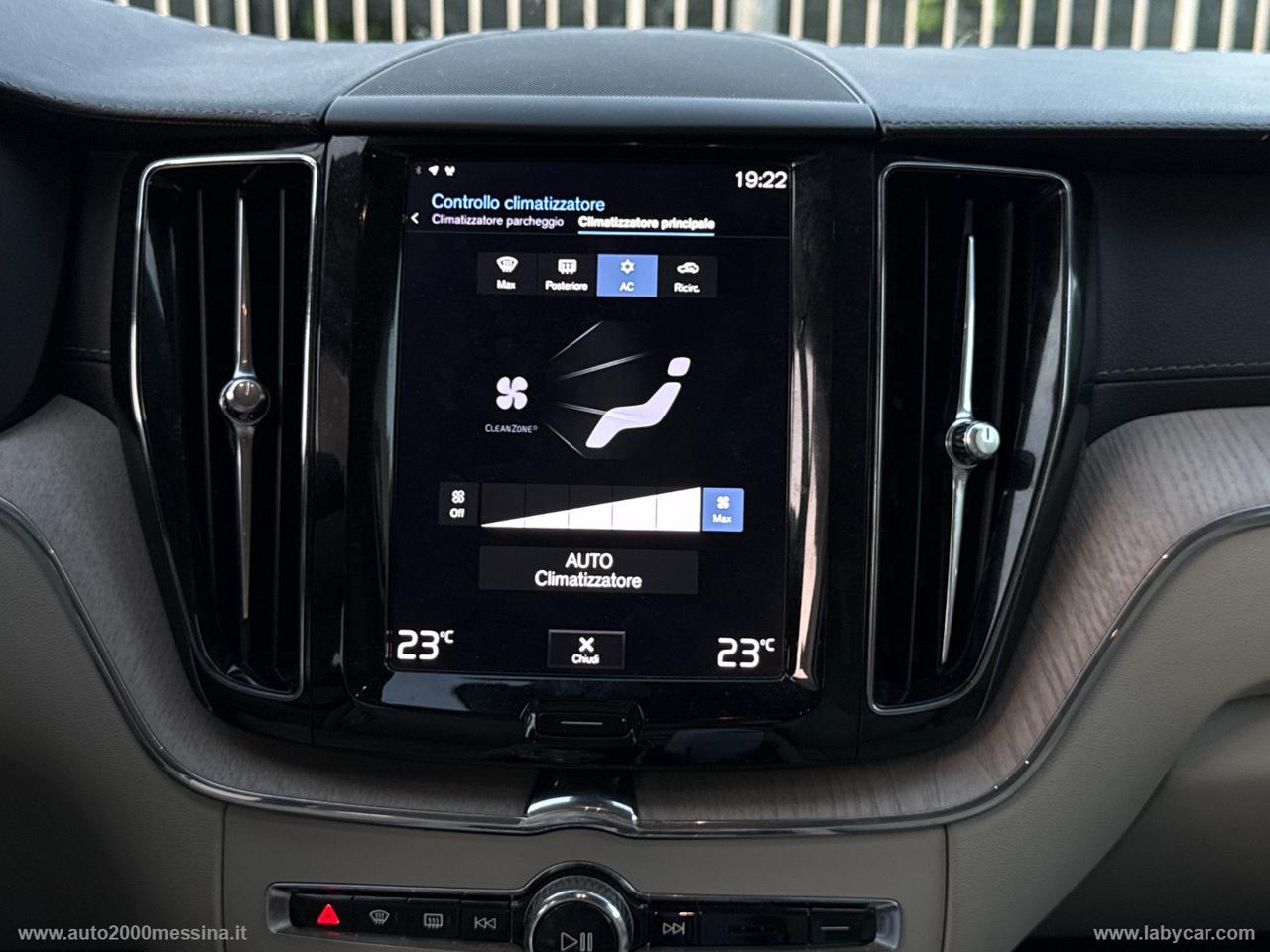 VOLVO XC60 B4 AWD GEARTRONIC INSCRIPTION