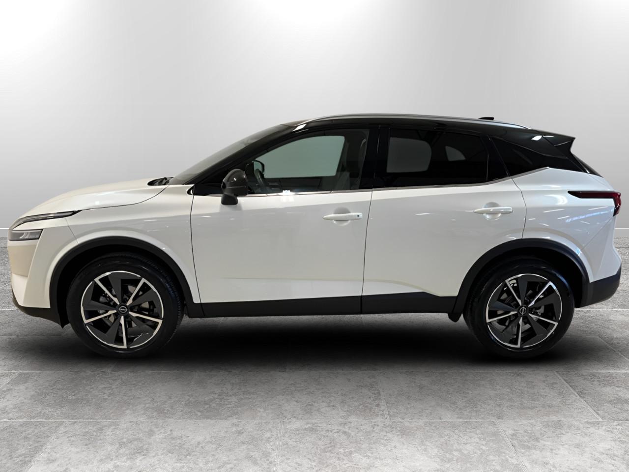 NISSAN QASHQAI TEKNA MHYB 140CV