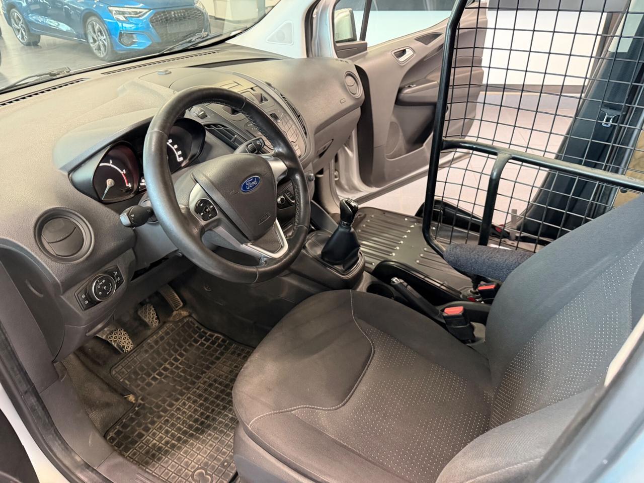 Ford Transit Courier 1.5 TDCi 75CV Van Entry