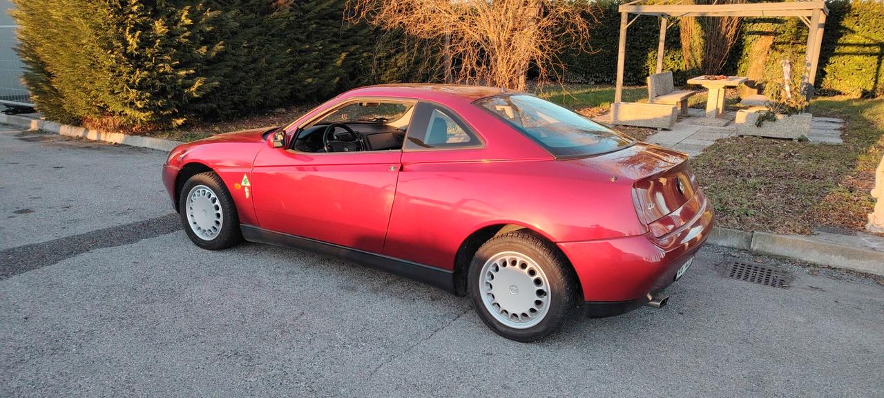 Alfa Romeo GTV 2.0i T. Spark