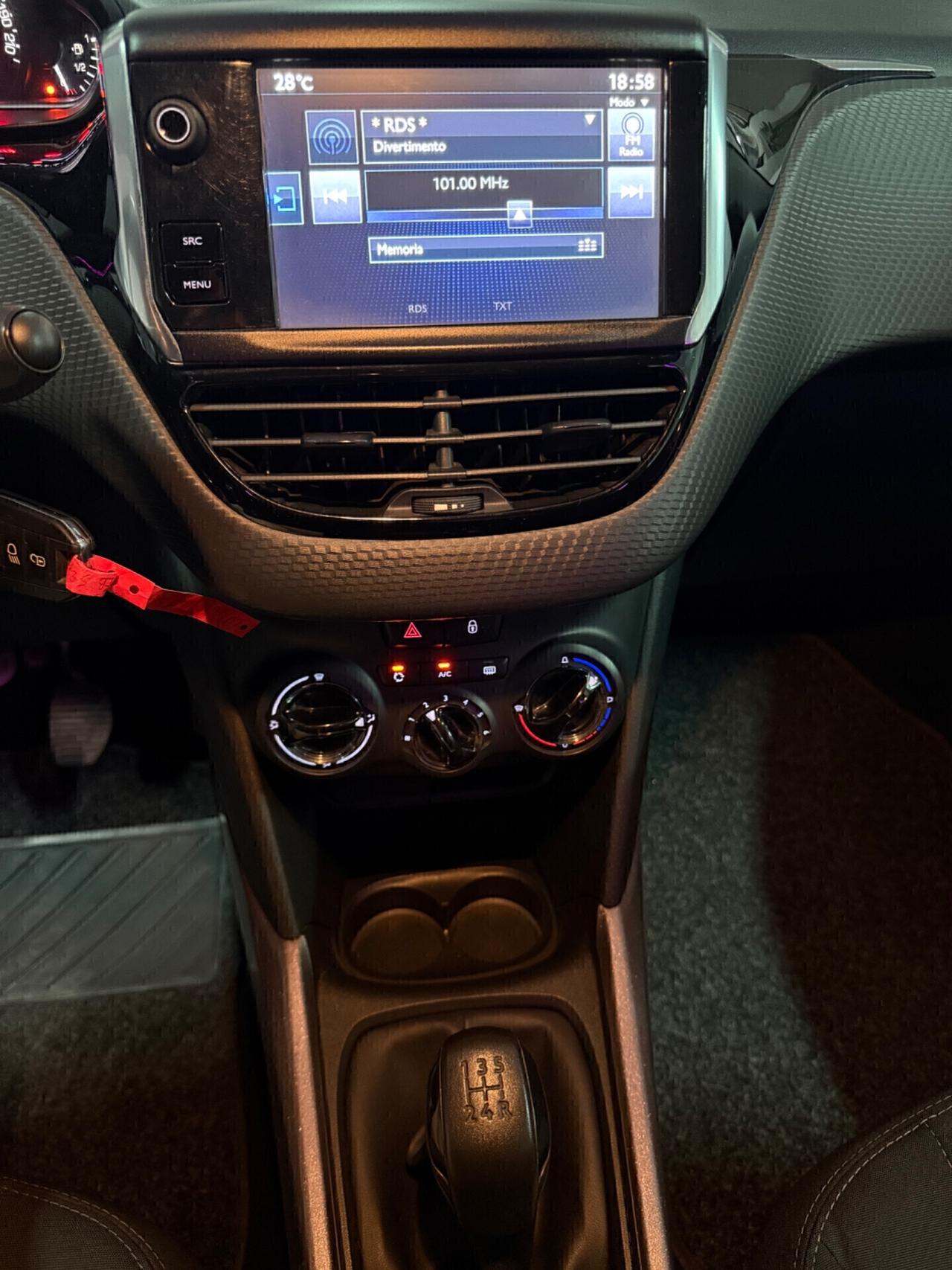 Peugeot 2008 BlueHDi 100 Active