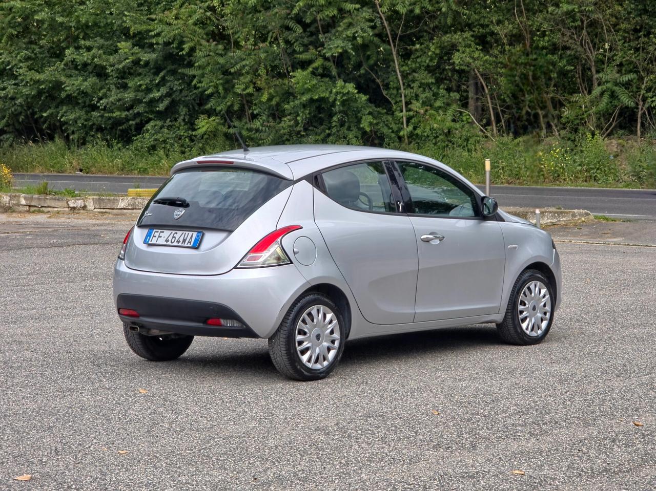 Lancia Ypsilon 1.2 69 CV 5 porte S&S Silver 2014-E6 Manuale NEO