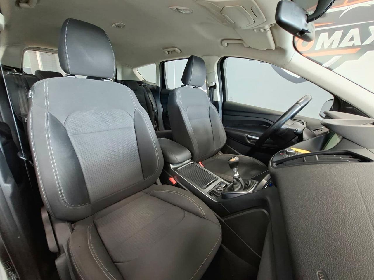 Ford Kuga 1.5 TDCI 120cv Titanium 2017