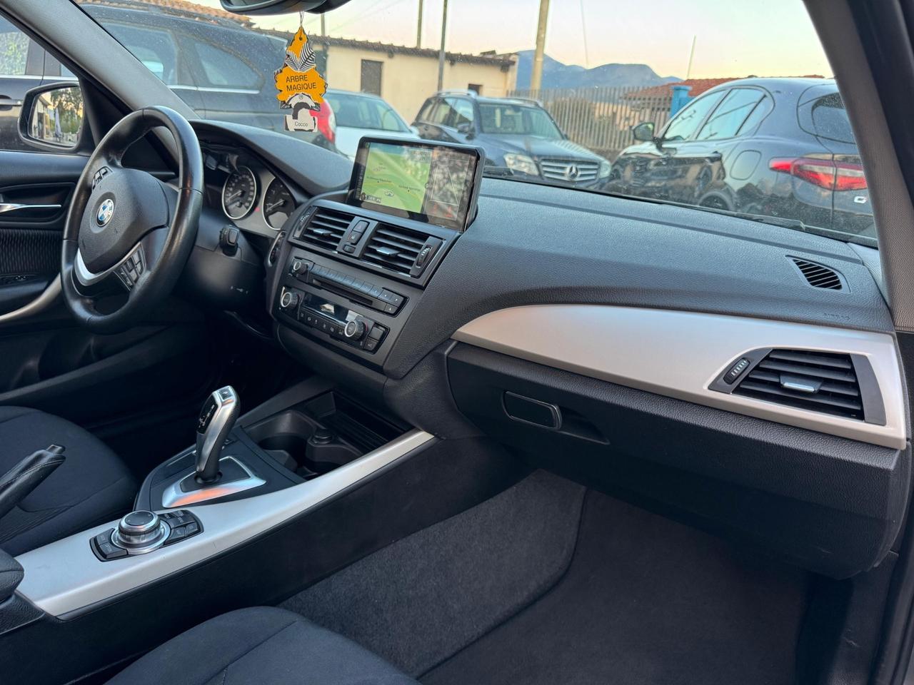 Bmw 116 116d 5p. Urban