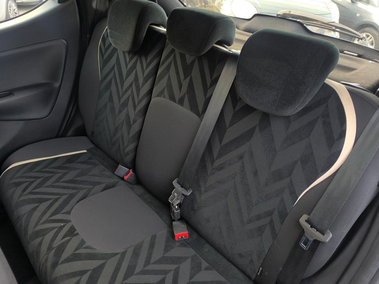 Lancia Ypsilon 1.2 69 CV 5 porte GPL Ecochic Gold