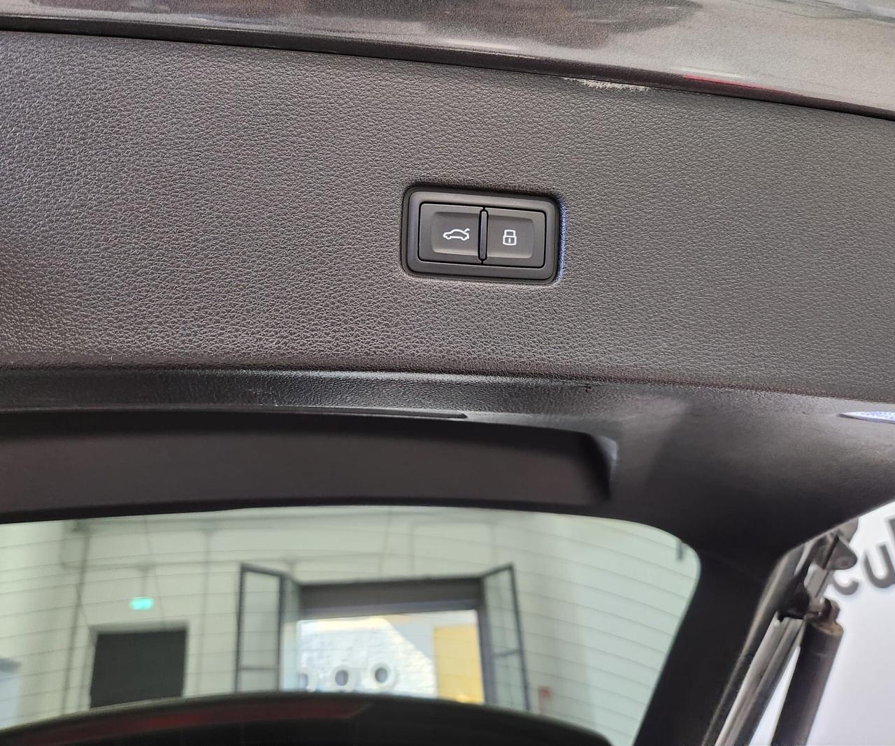 Audi Q8 SQ8 TDI quattro tiptronic sport attitude